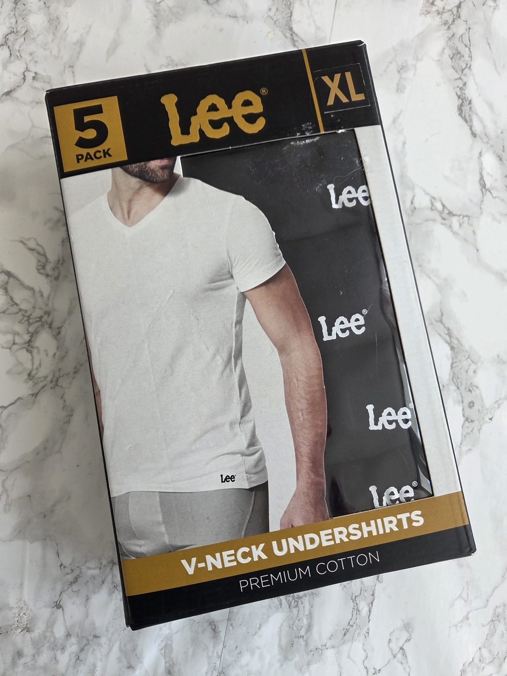 Lee V-Neck Undershirts 5-Pack in White and Black - XL